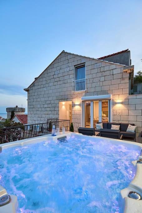 New & Stunning Views In Luxury 5* Divona Apartment 杜布罗夫尼克 外观 照片